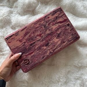 Lululemon Lift and Lengthen Yoga Block